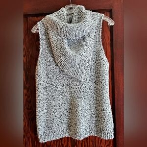Women's Gray Knit Sleeveless Sweater